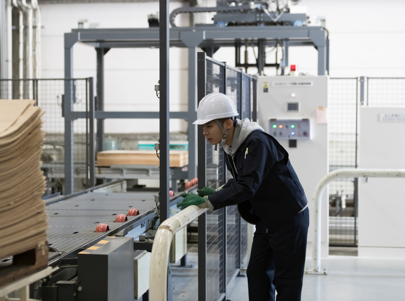 物流機械点検作業